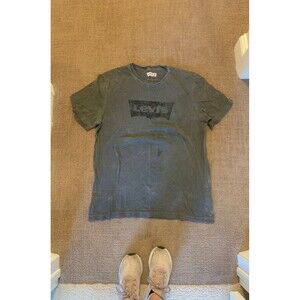 Mens levis tshirt